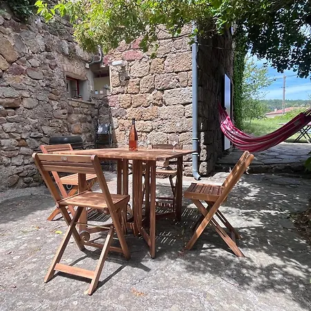 Studio, Maison En Pierre, Terrasse, Jardin Privatif Et Parking Apartamento *